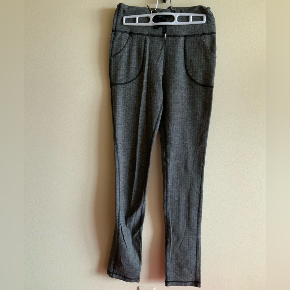 Lululemon Herringbone Skinny Will Legging Pant size 4/6